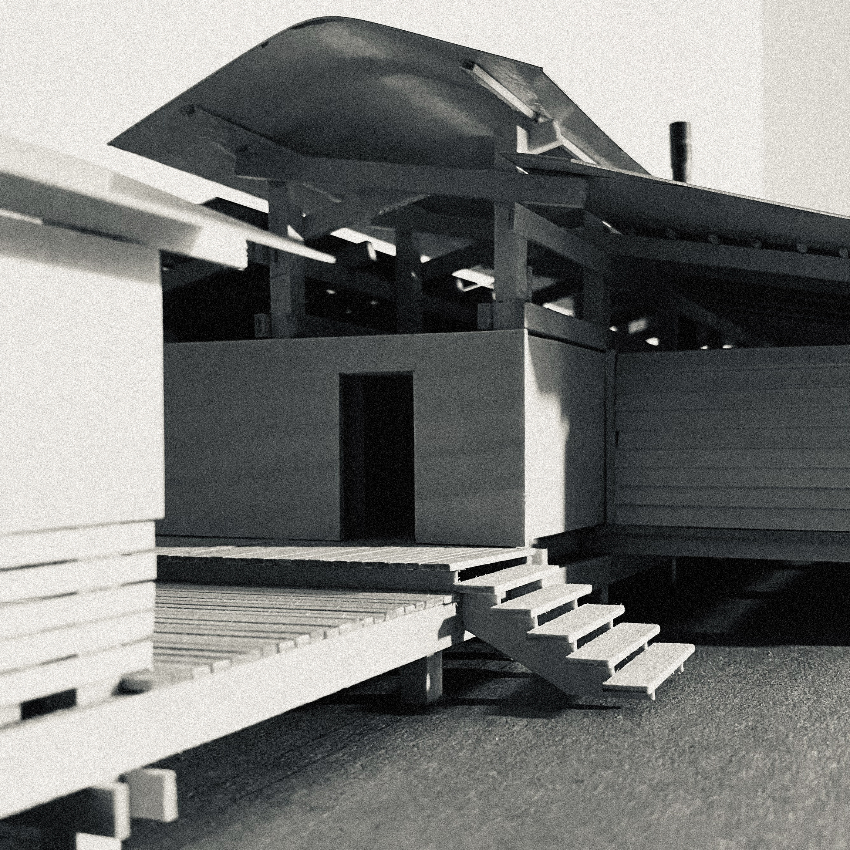 Dwelling on Climate: Using Comparative Design Methodologies to Develop Responsive Architectures in Hot and Cold Climates